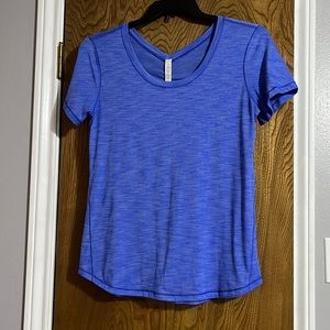 Lululemon scoop neck ruched back short sleeve top